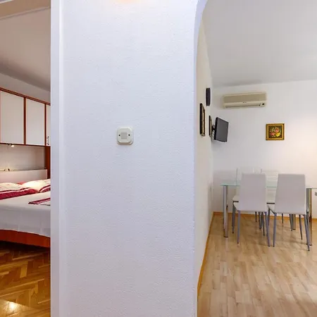 Holiday House Margeta Kaštelir