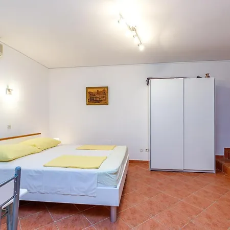 Holiday House Margeta *