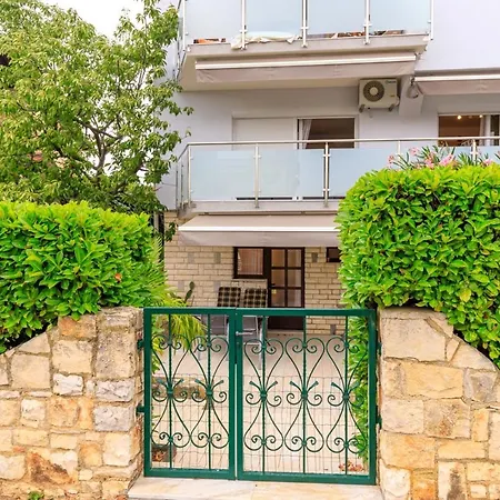 Affittacamere Holiday House Margeta Kaštelir