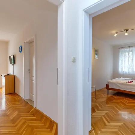 Affittacamere Holiday House Margeta Kaštelir