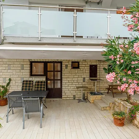 Holiday House Margeta Kaštelir